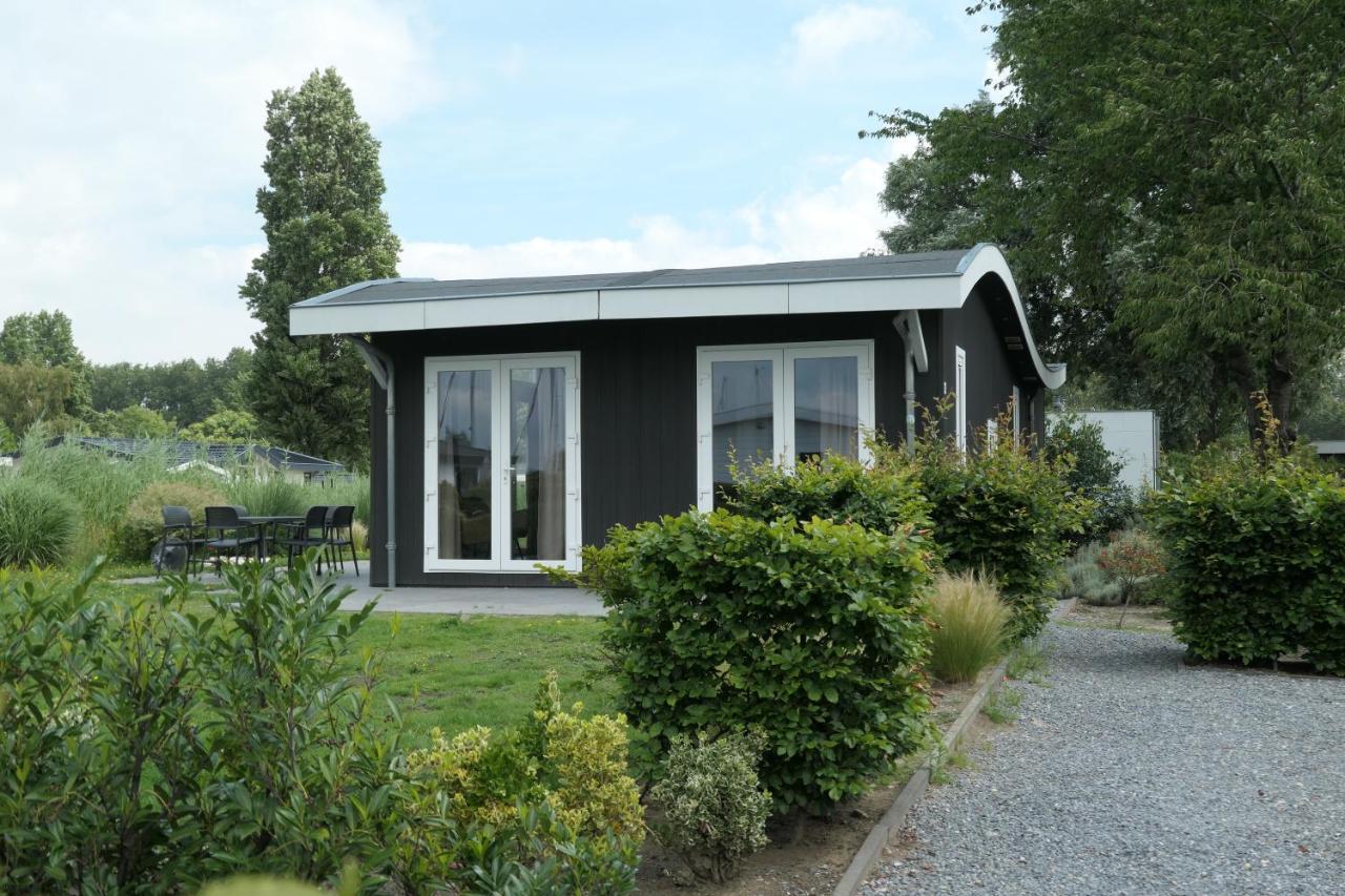 Europarcs De Biesbosch Hotel Willemsdorp Room photo