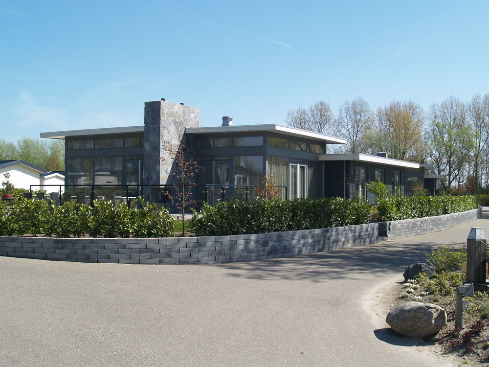 Europarcs De Biesbosch Hotel Willemsdorp Exterior photo