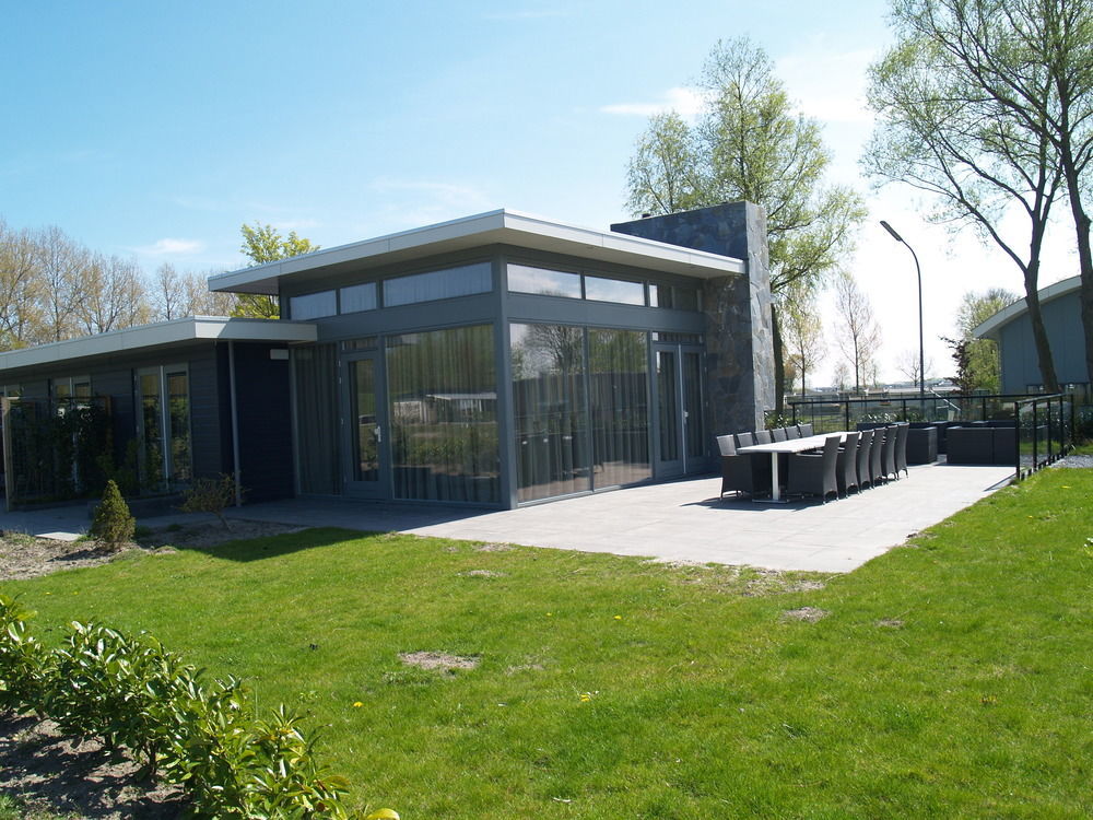Europarcs De Biesbosch Hotel Willemsdorp Exterior photo