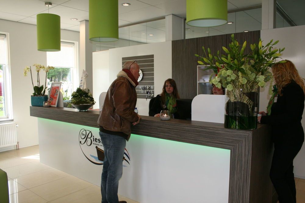 Europarcs De Biesbosch Hotel Willemsdorp Exterior photo